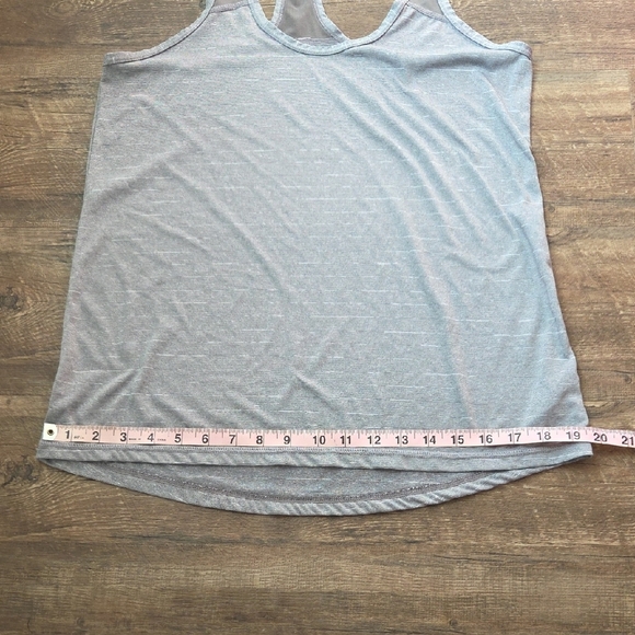 Xersion Quick-dri Sleeveless Relaxed Tank Top With Racerback Women's Size Small - Picture 5 of 7